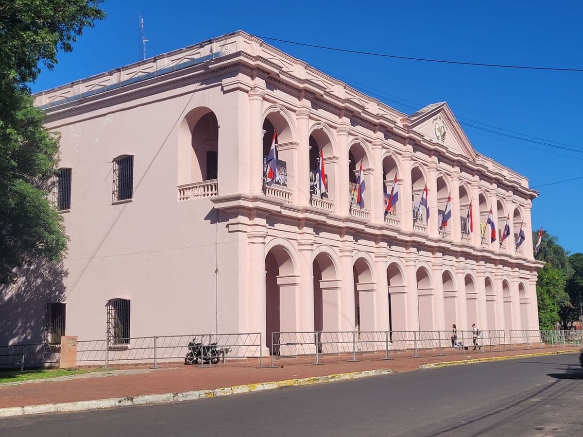 Tour Saltos del Monday y Alto Paraná — Schafler Tours
